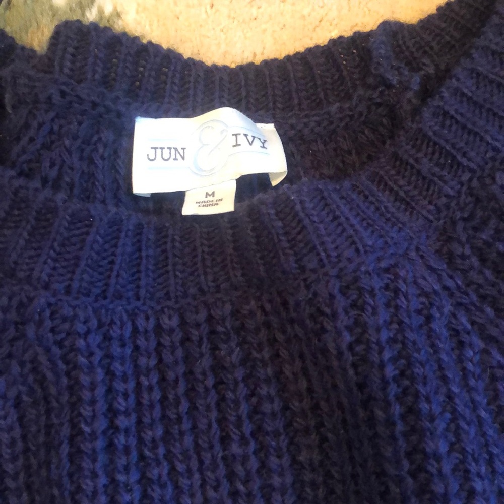 Purple sweater - Picture 3 of 3